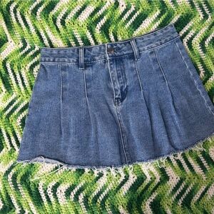 PacSun pleated denim mini 27